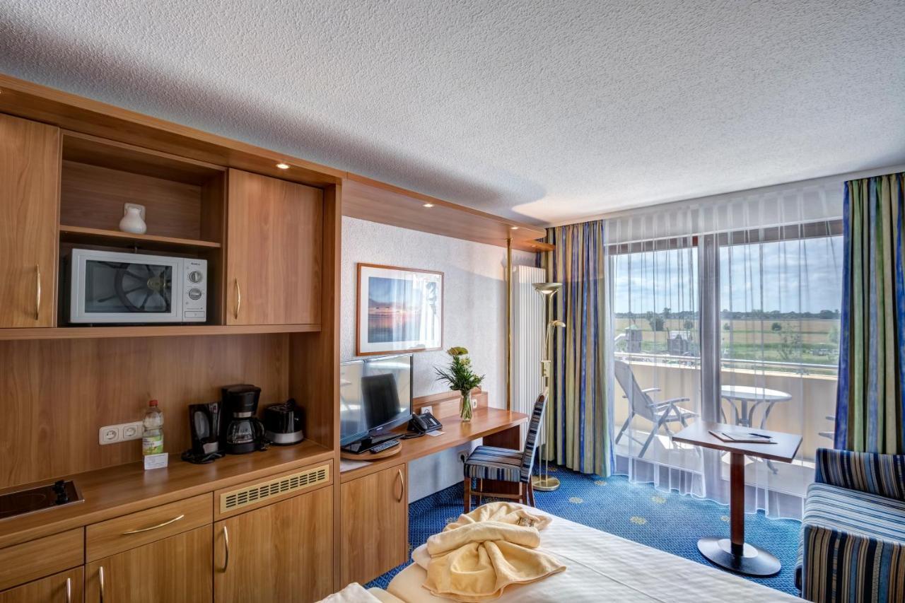 טראסנהיידה Familien Wellness Hotel Seeklause Mit Grossem Abenteuerspielplatz "Piraten-Insel-Usedom" Kinder Immer All-Inklusive & Getraenke Ganztags Inklusive מראה חיצוני תמונה